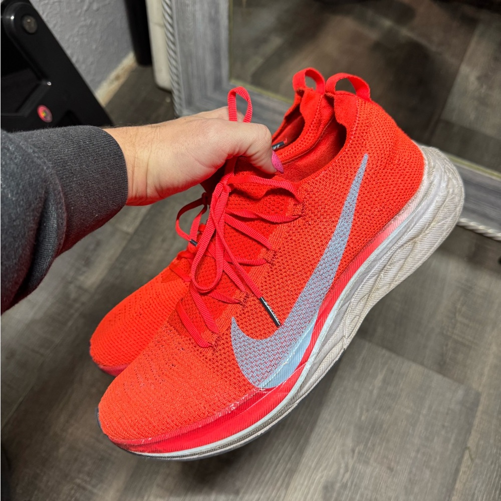 Nike Zoom Vaporfly 4% Flyknit‎ running shoe - Picture 2 of 7
